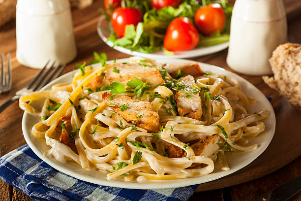 A plate of Fettuccine Alfredo.